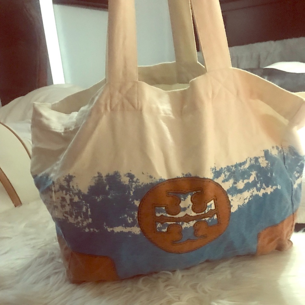 Tory Burch Cloth Tote!